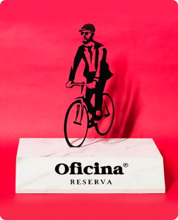 Troféu personalizado produzido para a Reserva Oficina
